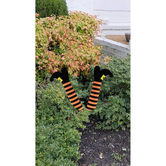 Evil Witch Legs for Planter Pots Halloween Patio Indoor Outdoor Decoration Acces - Picture 5 of 7